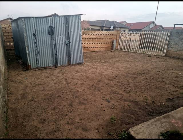 2 BEDROOM HOUSE FOR SALE IN EVATON WEST